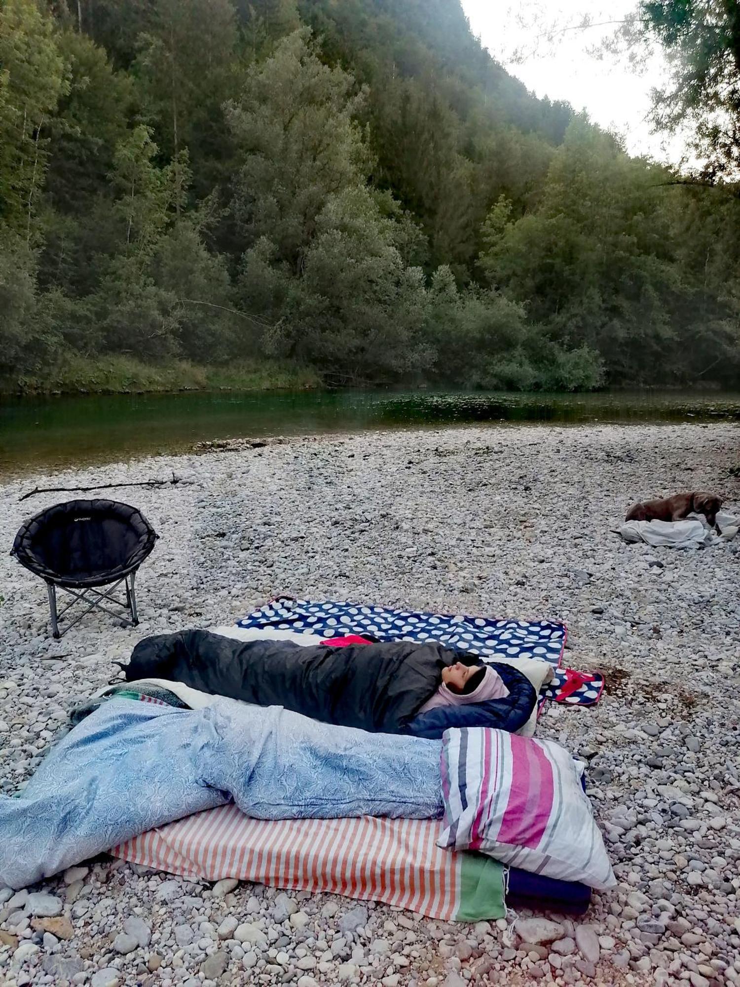 Nomads Glamp Hostel Bled Exterior photo